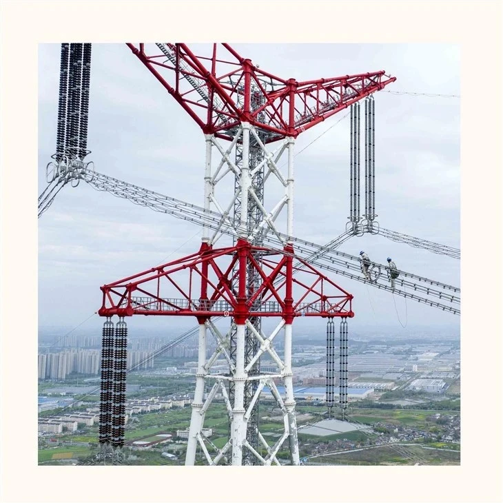 Torre de transmissão tubular de aço